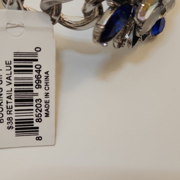 NWT Cookie Lee Silver Metal Flower Bracelet - Picture 7 of 8